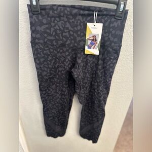 NWT Halara Leggings